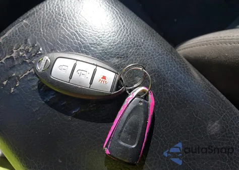 2016 Nissan Rogue Sv z USA, uszkodzony, nr VIN KNMAT2MV0GP681503